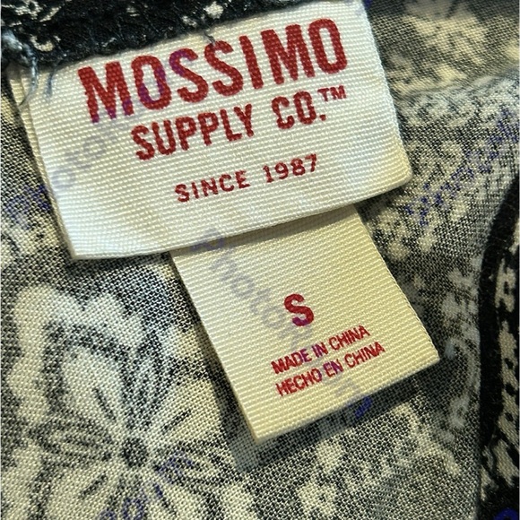 Mossimo Tank Top - Picture 4 of 4